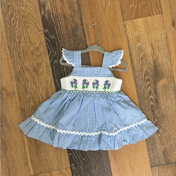 stitchy fish Other - Stitchy Fish Hydrangea Honey Smocked Dress NEW